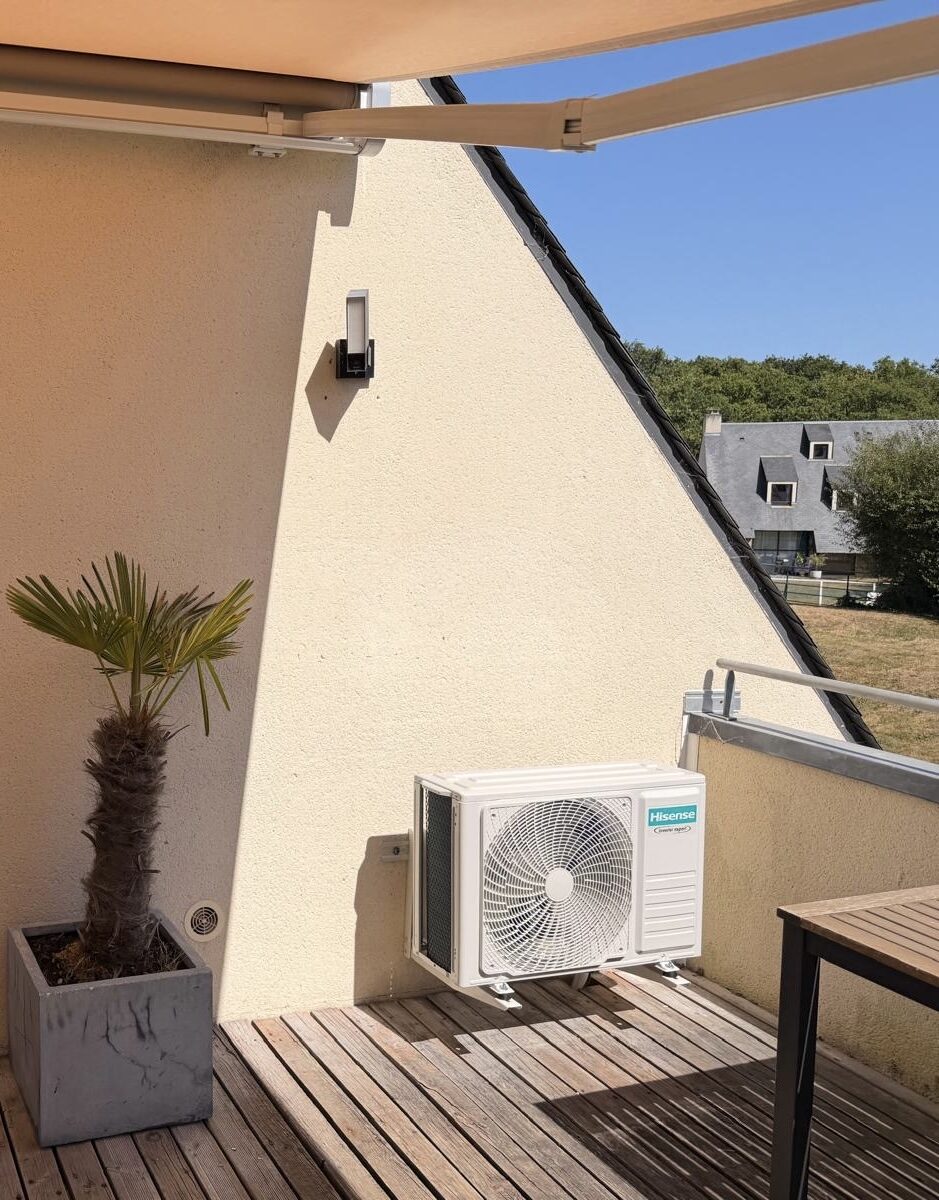 Installation climatisation réversible appartement Saint-André-des-Eaux